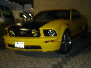 Mustang at night 005.jpg